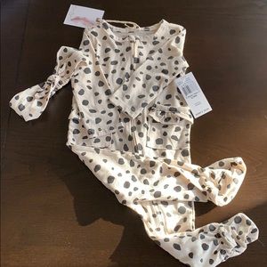 Jessica Simpson girls footie w/ matching headband